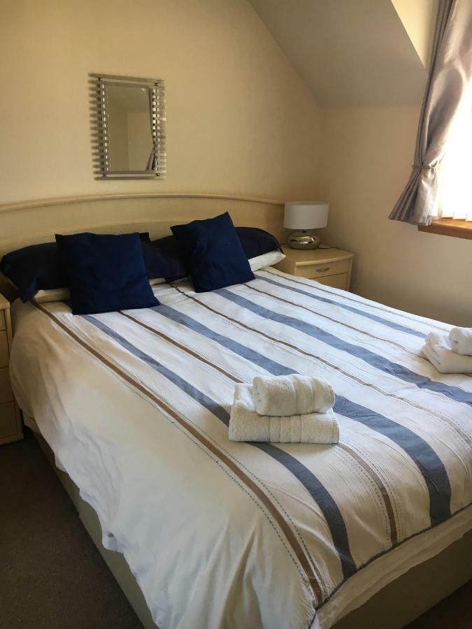 Cairngorm Mountain View Apartment Aviemore Bagian luar foto